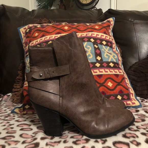 Forever 21 Shoes - Forever 21 Boots